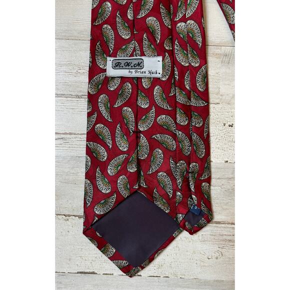 Brian Nash Dark Red Flower Petal Like 100% Silk Tie EUC - Picture 3 of 3